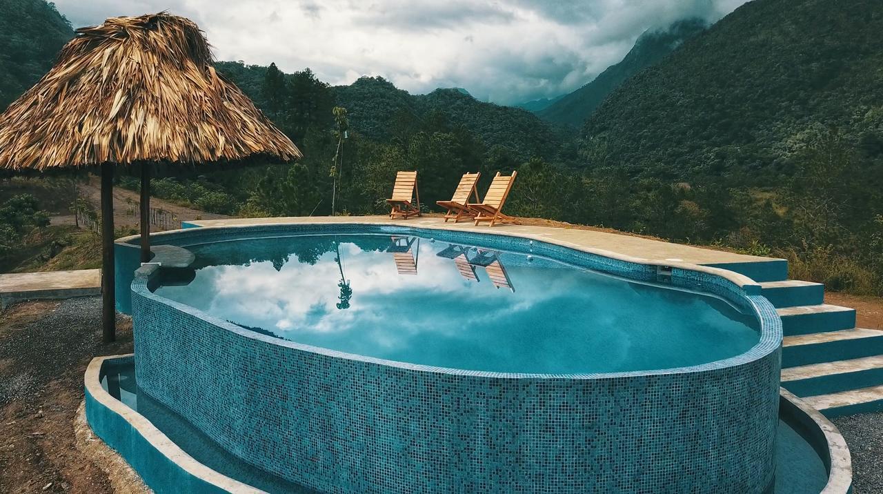 Vista Hostel Lanquín